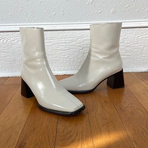 Size 8 White Jeffery Campbell heel boots